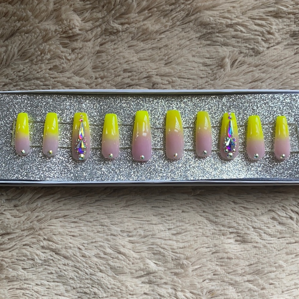 Ombré acrylic long nails rhinestones size Medium